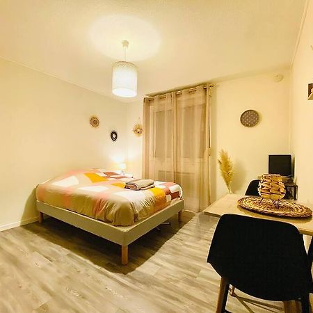 Au Calme Confort & Proche Centre Apartman Le Mans Kültér fotó
