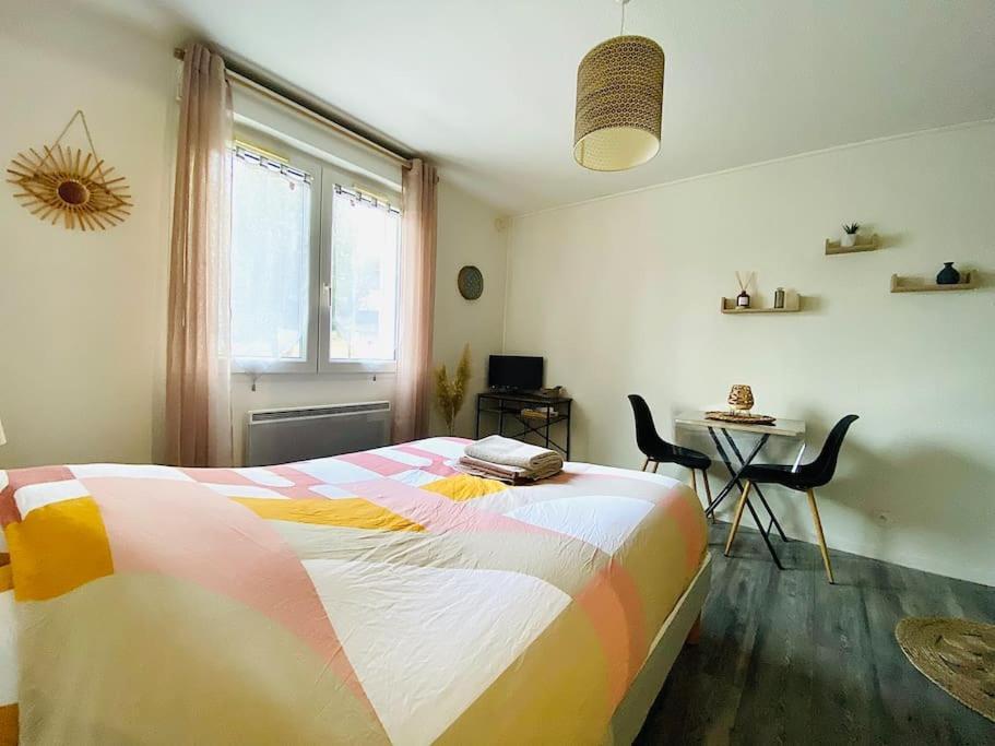 Au Calme Confort & Proche Centre Apartman Le Mans Kültér fotó